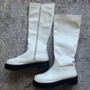 Urban outfitter tall white boots sz 8